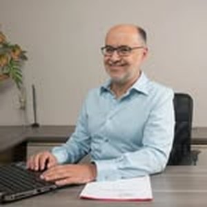 Foto do Dr. Leonardo Amédée Péret